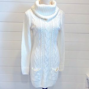VENUS Sweater Dress